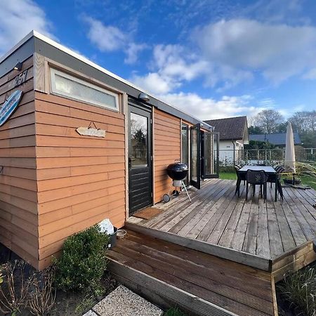 Moderne Bungalow Voor 6 Personen ユリアーナドルプ エクステリア 写真
